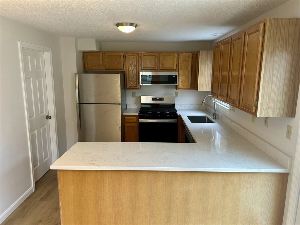 47 Wyman Rd, Collinsville