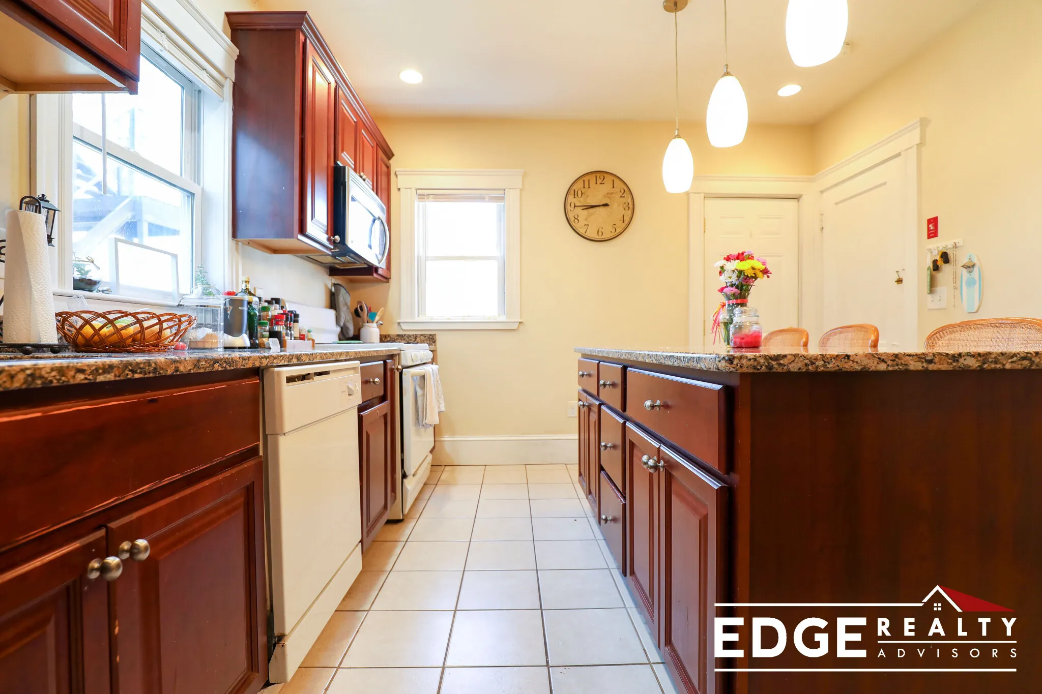 50 Atkins St, Oak Square