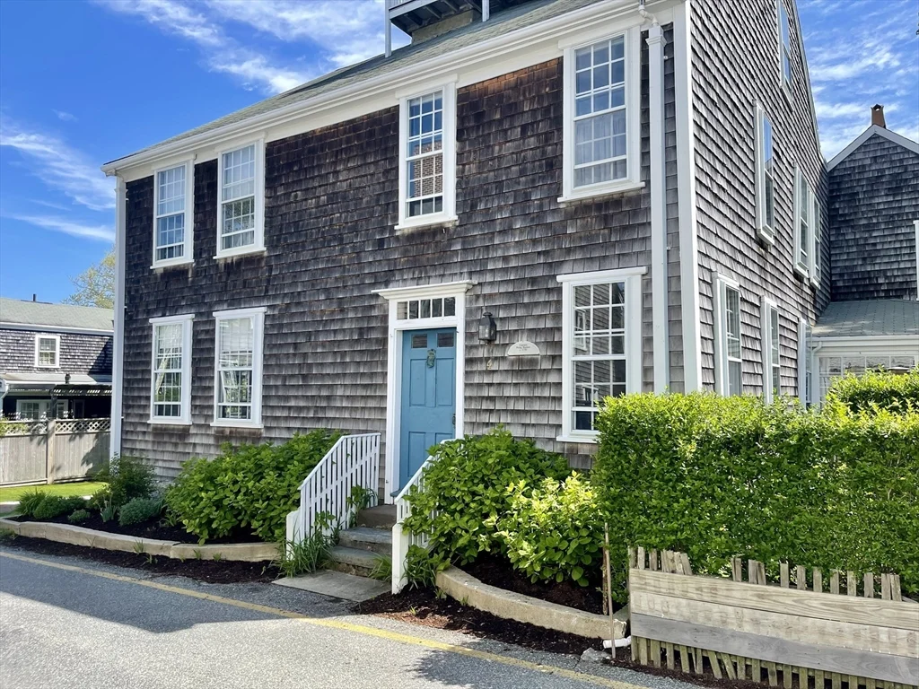 4 Traders Ln, Nantucket