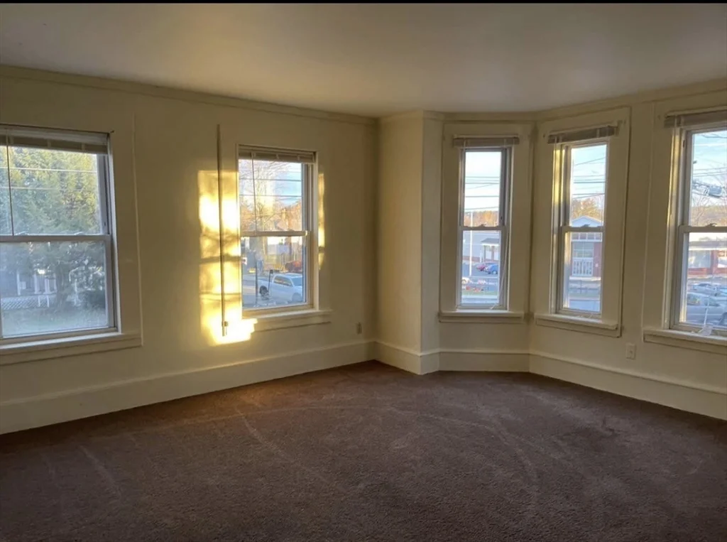 322 Central St, Winchendon