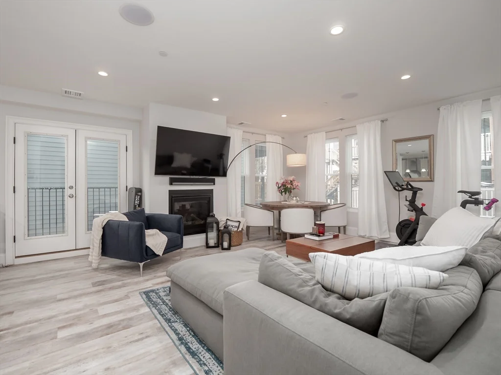 45 L St, South Boston
