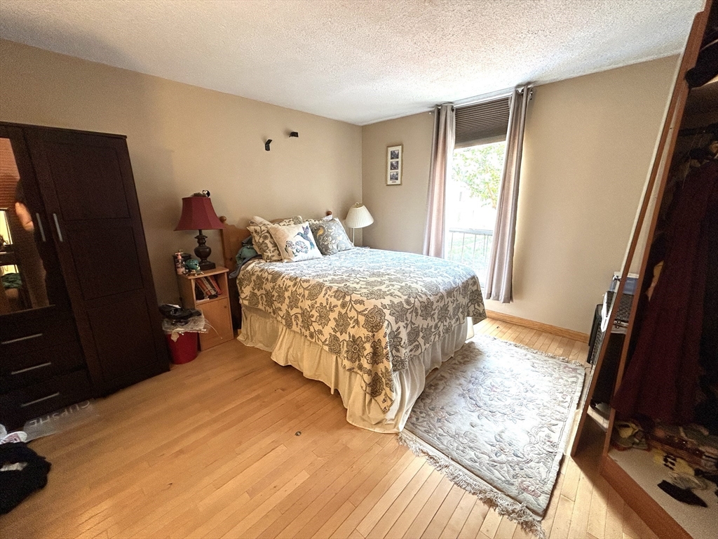 99 Pond Ave, Brookline Village