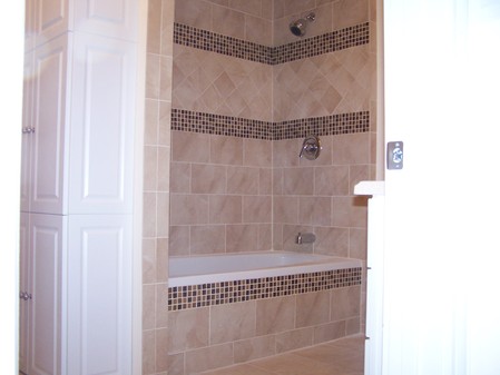 146 Hillside Rd, Watertown