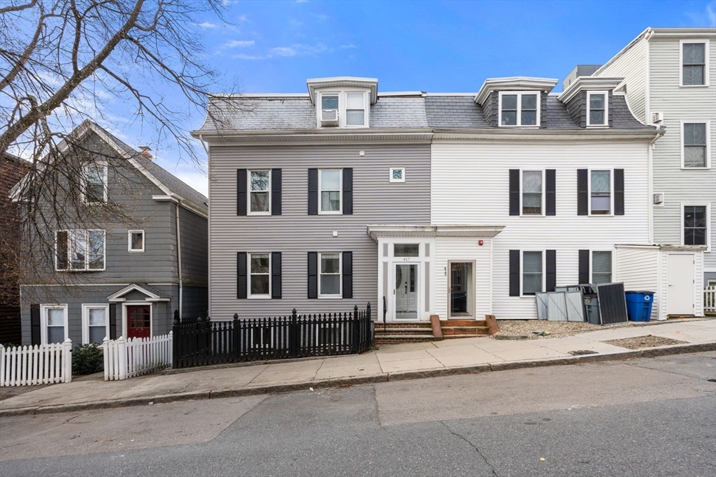 417 E 7th St, South Boston