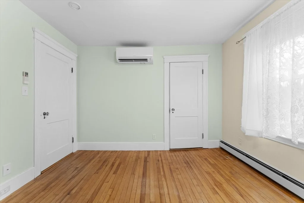 6 Davis Way, Worcester