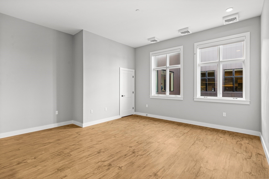 524 Main St, Melrose