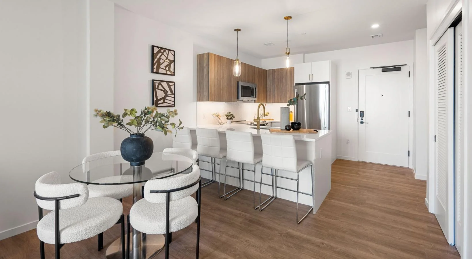 1525 Commonwealth Ave, Brighton