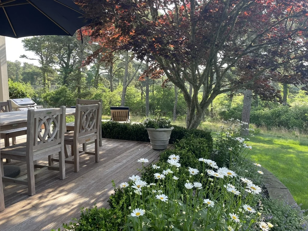 1A Pochick Ave, Nantucket