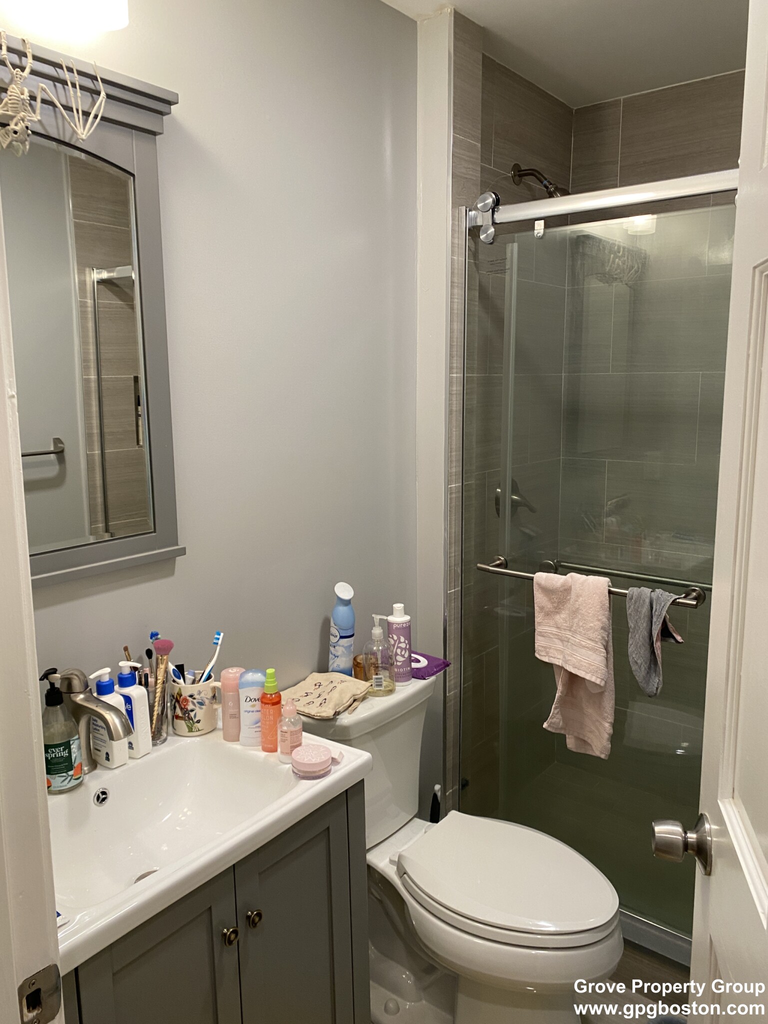 71 Hillside St, Mission Hill