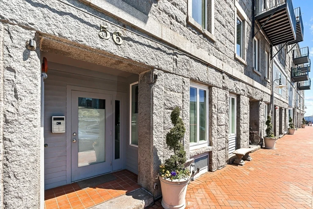 56 Commercial Wharf, Boston Downtown