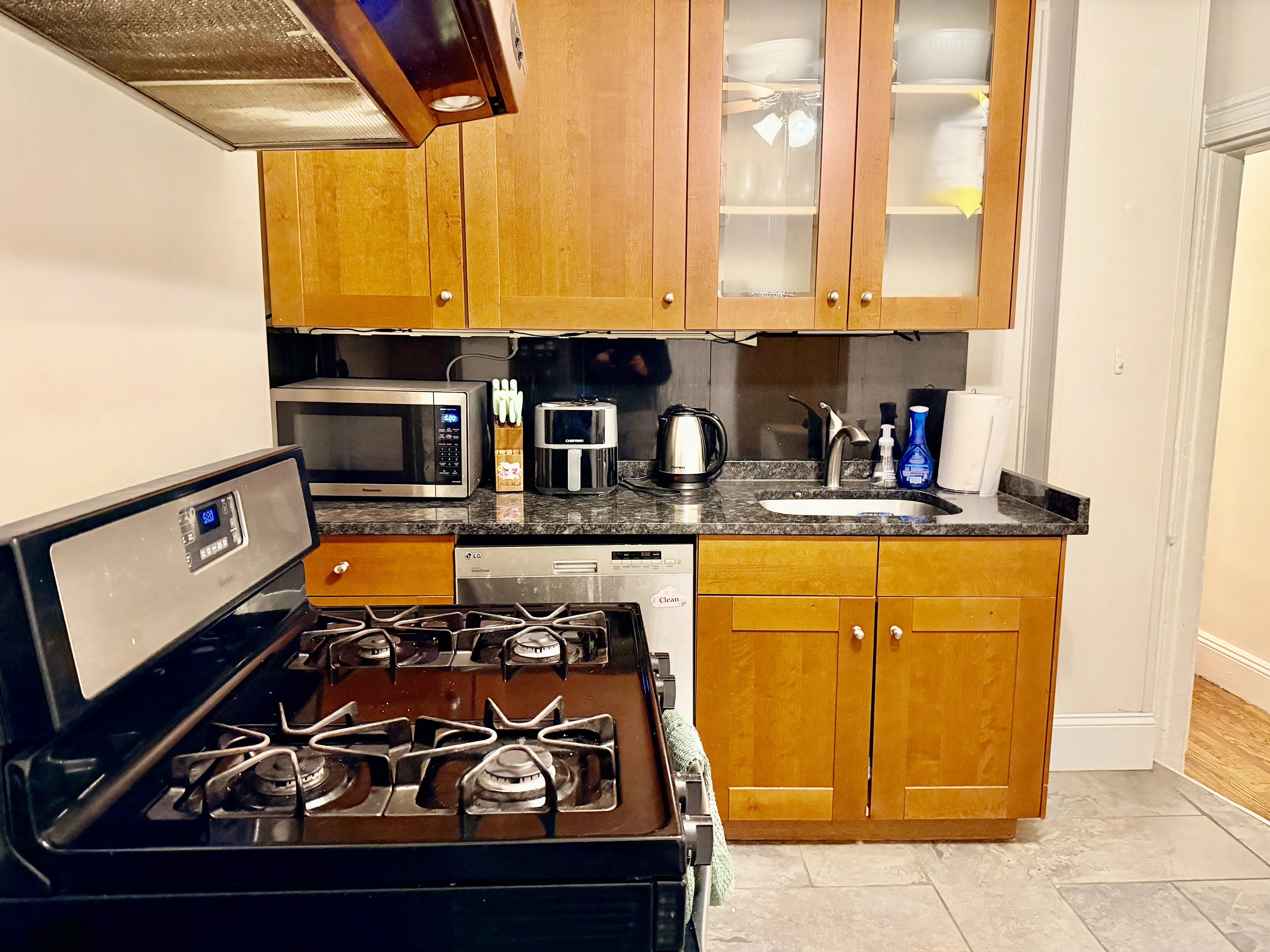 49 Saint Germain St, Back Bay