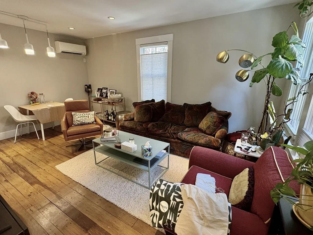 23 Grant, Riverside