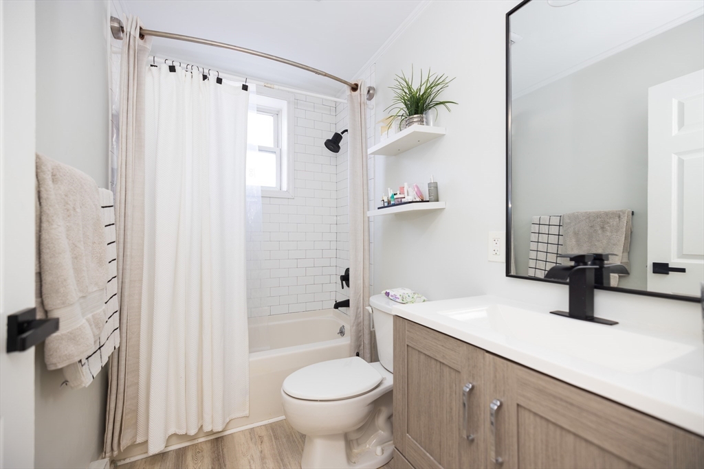 10 Beacon St, Woburn