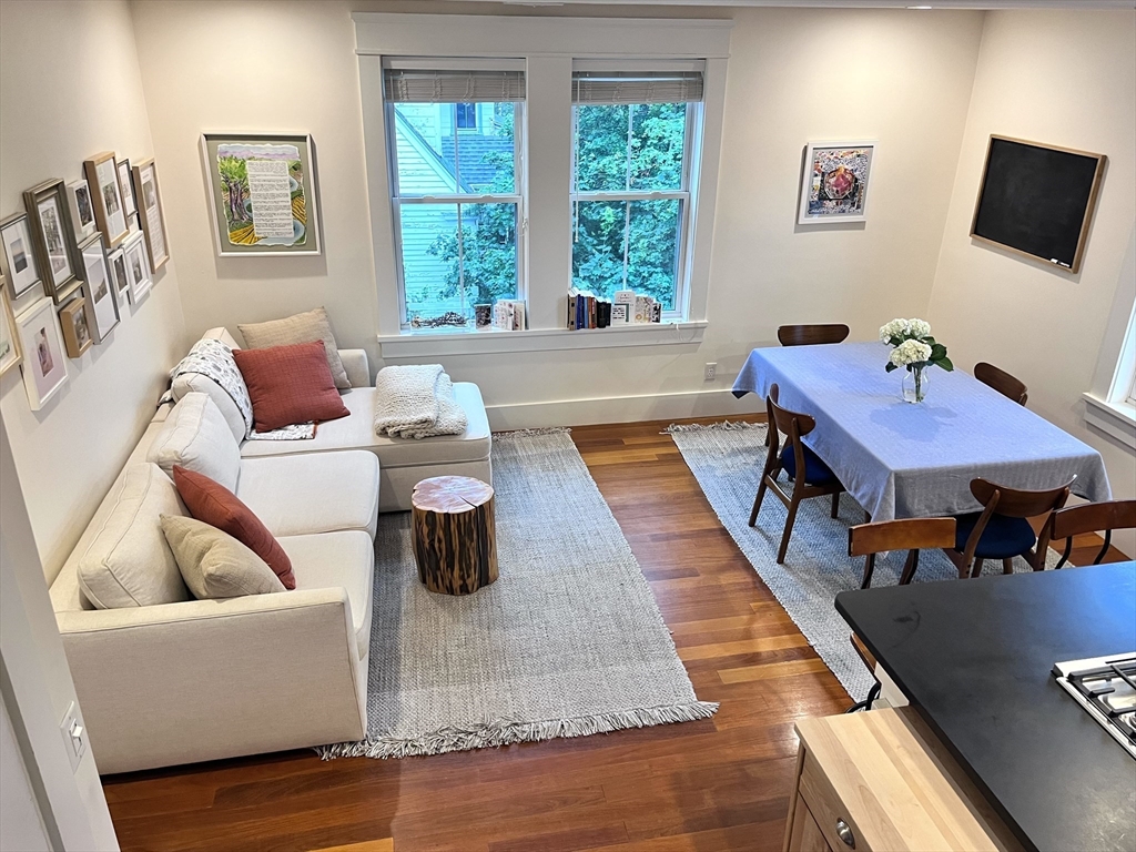 44 Rockview St, Jamaica Plain