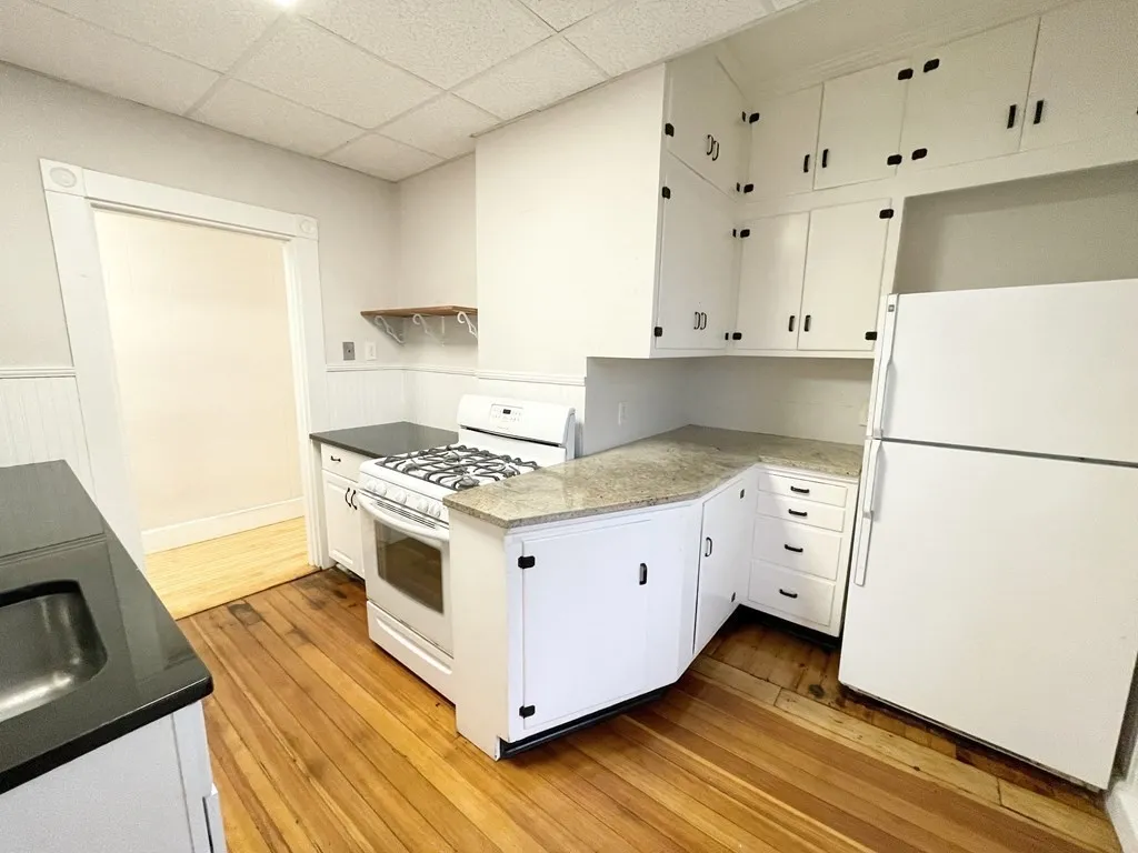 22 Parker Hill Ave, Mission Hill