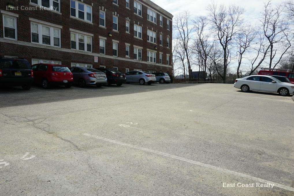 1810 Commonwealth Ave, Brighton