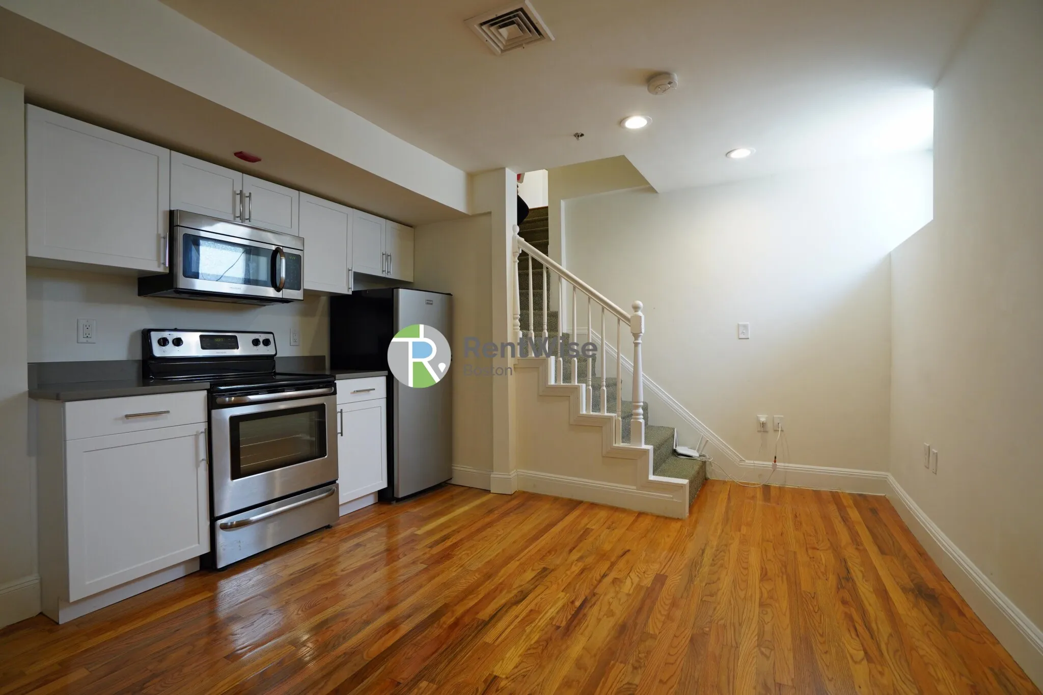 10 Brainerd Rd, Allston