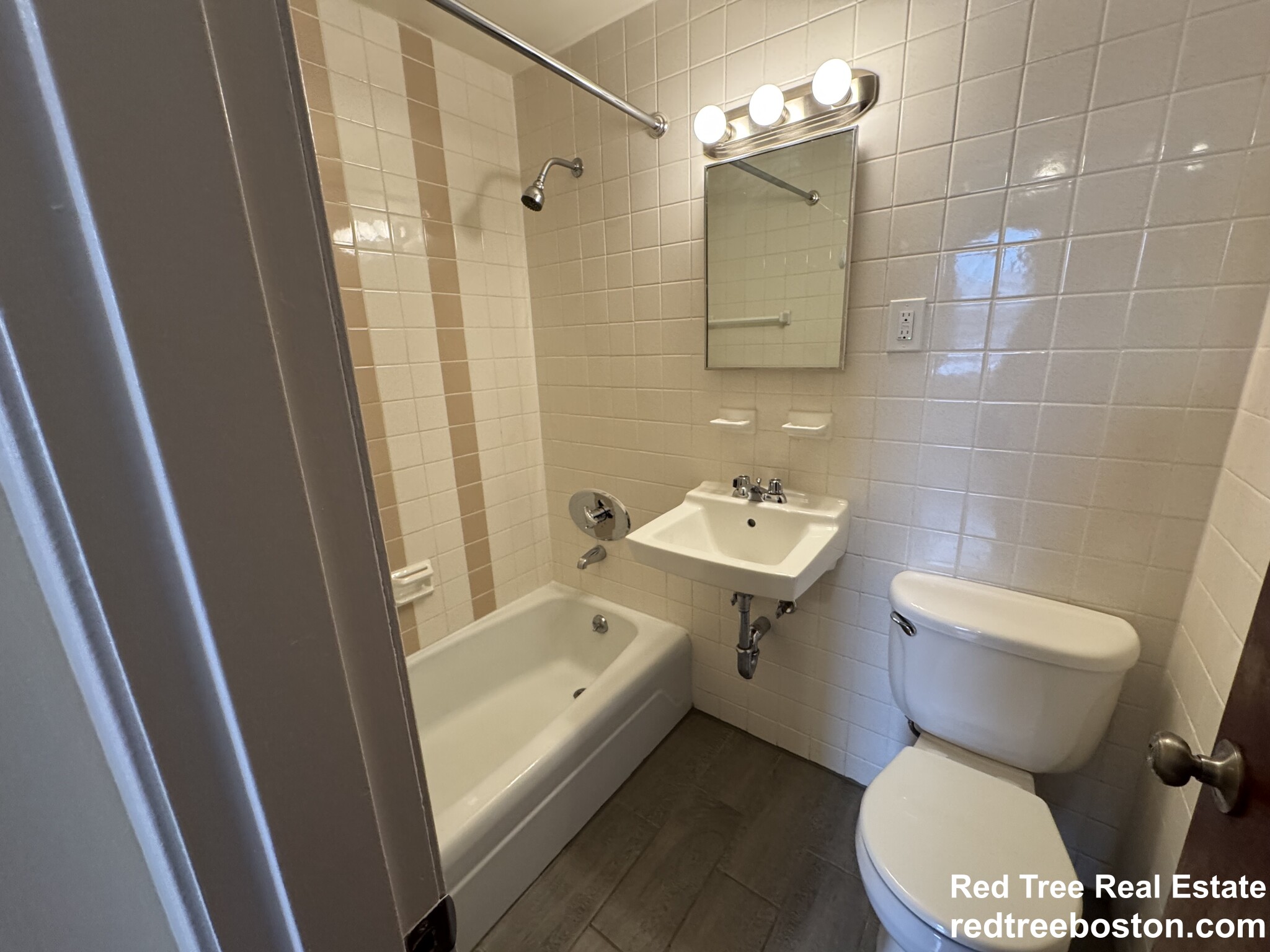 168 North Beacon St, Brighton