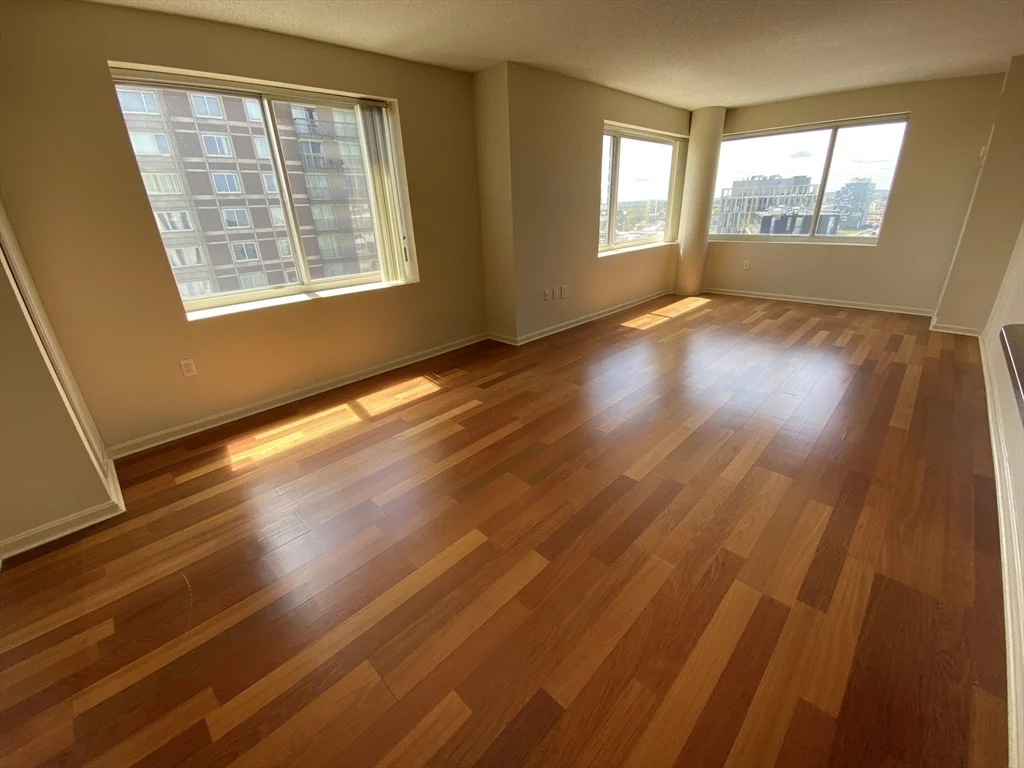 10 Museum Way, East Cambridge