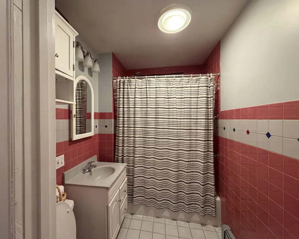 112 Boston Ave, Powder House Square