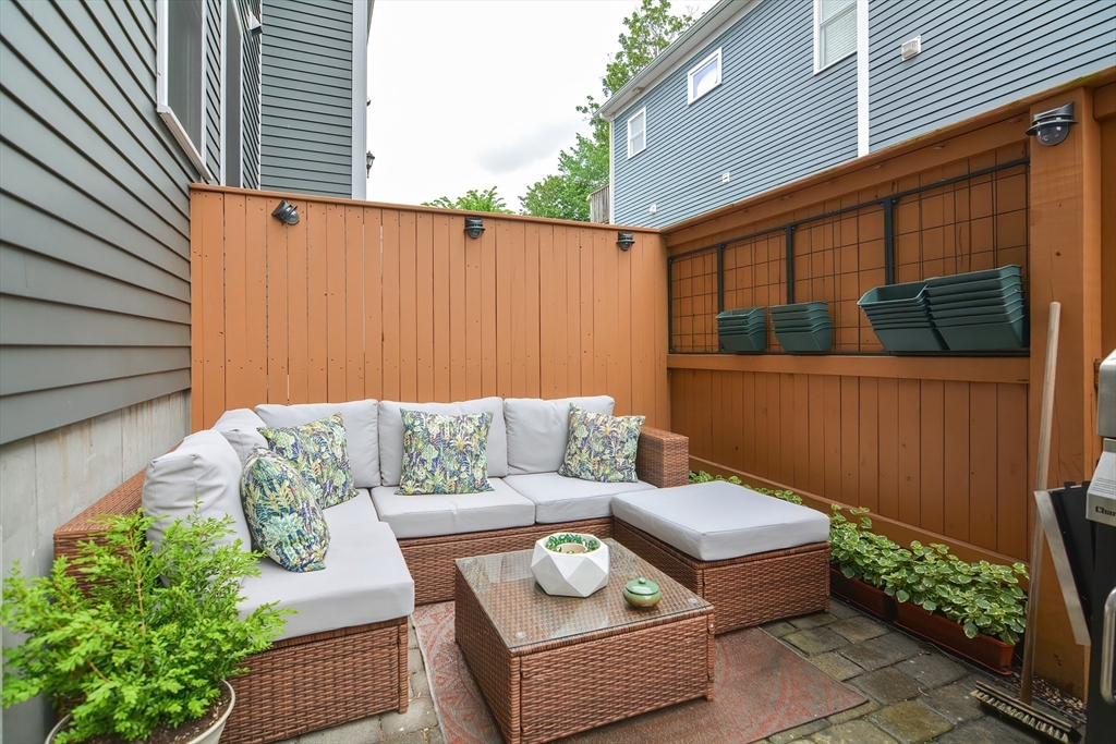 2 Woodworth St, Dorchester