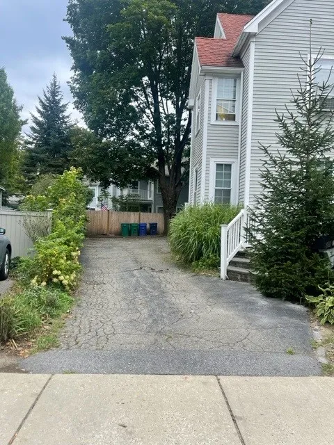 256 Lowell Ave, Newtonville