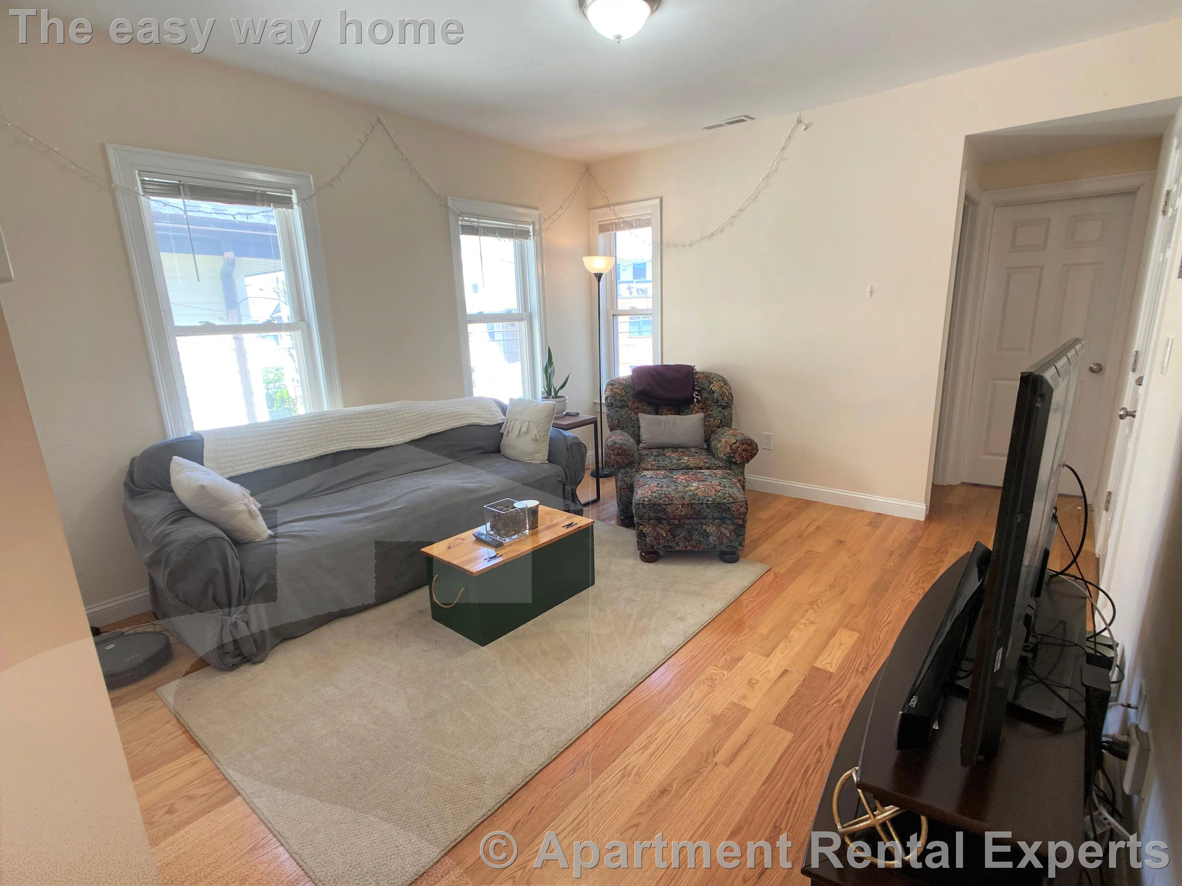 537 Main St, Magoun Square