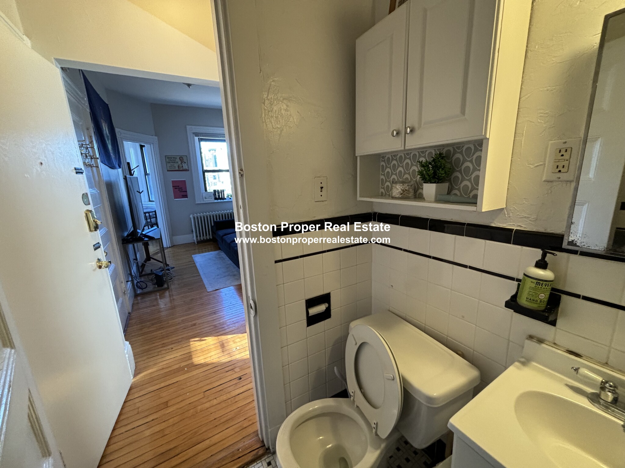 583 Beacon St, Back Bay