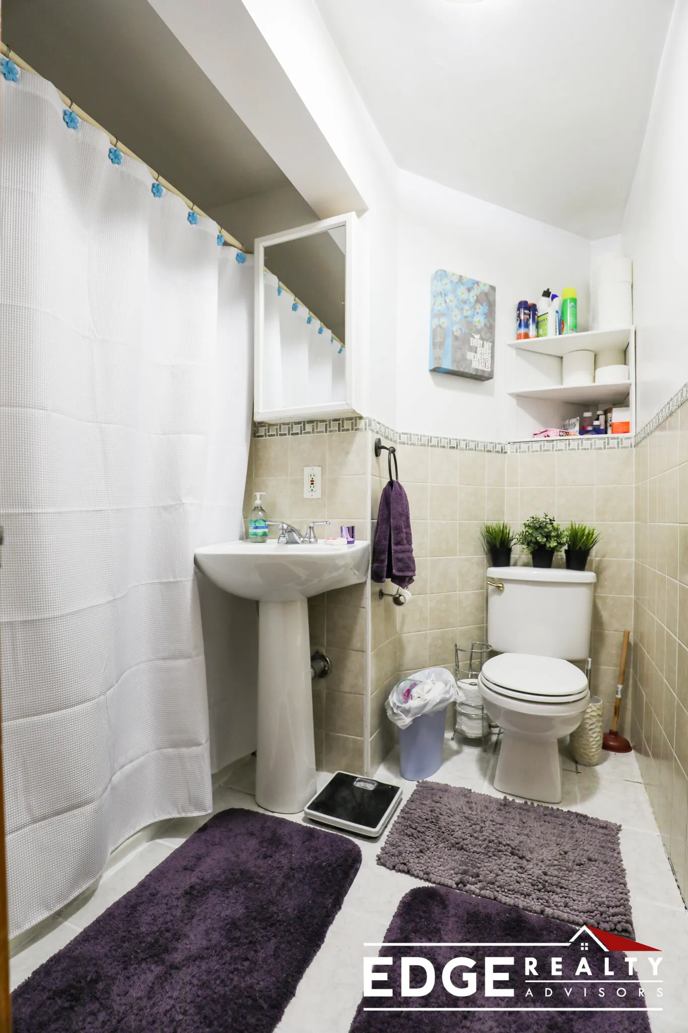 28 Greylock Rd, Allston