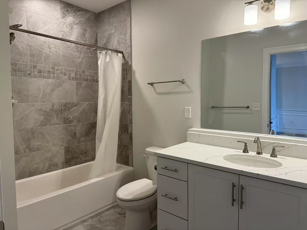 320 Middlesex Ave, Medford