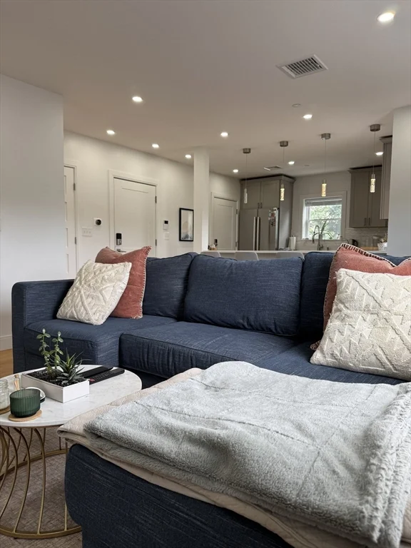 34 Park St, Newton Corner