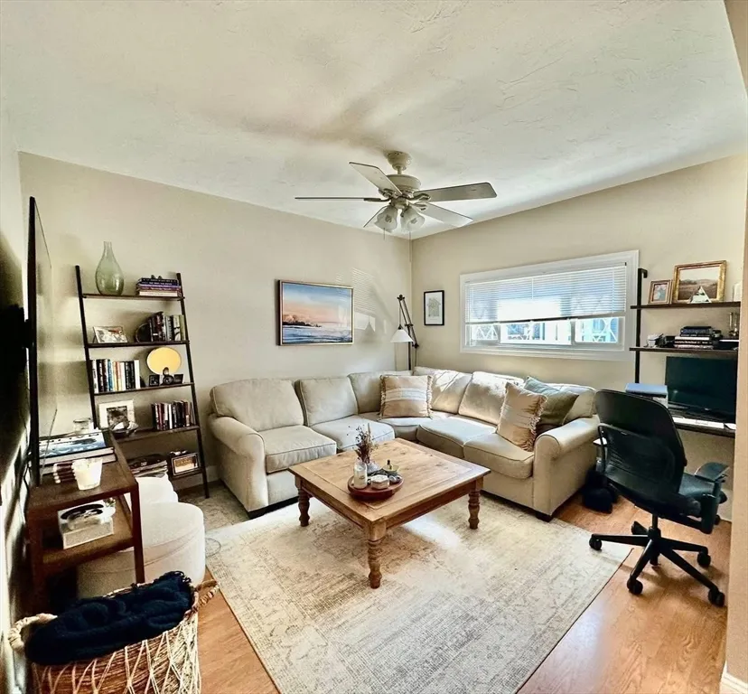 159 K St, South Boston