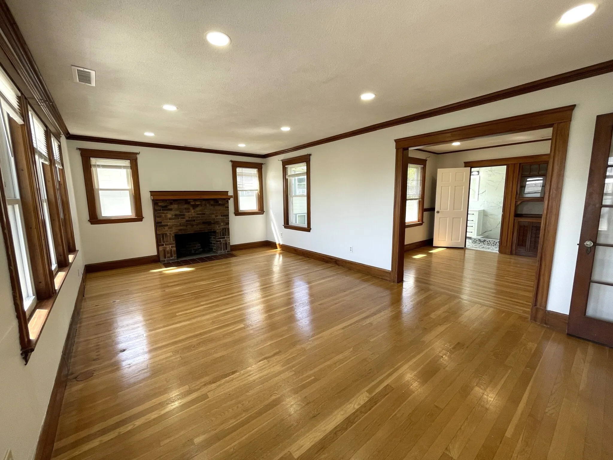 58 Edgecliff Rd, Strawberry Hill