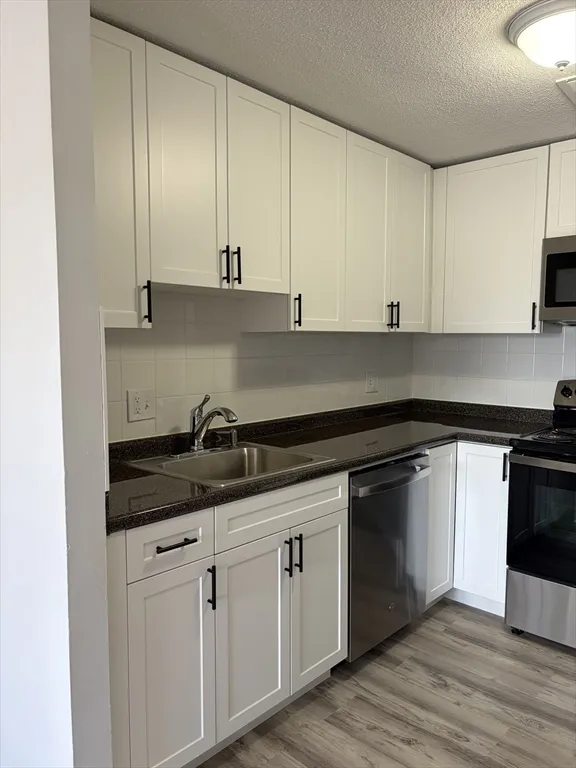 685 Moody St, Waltham