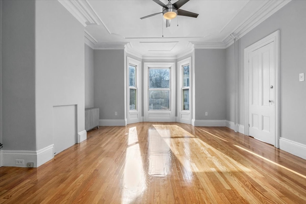 34 Neponset Ave, Hyde Park