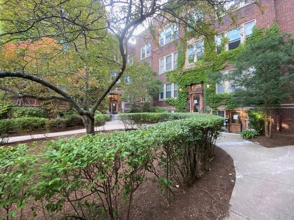 97 Chester St, Allston