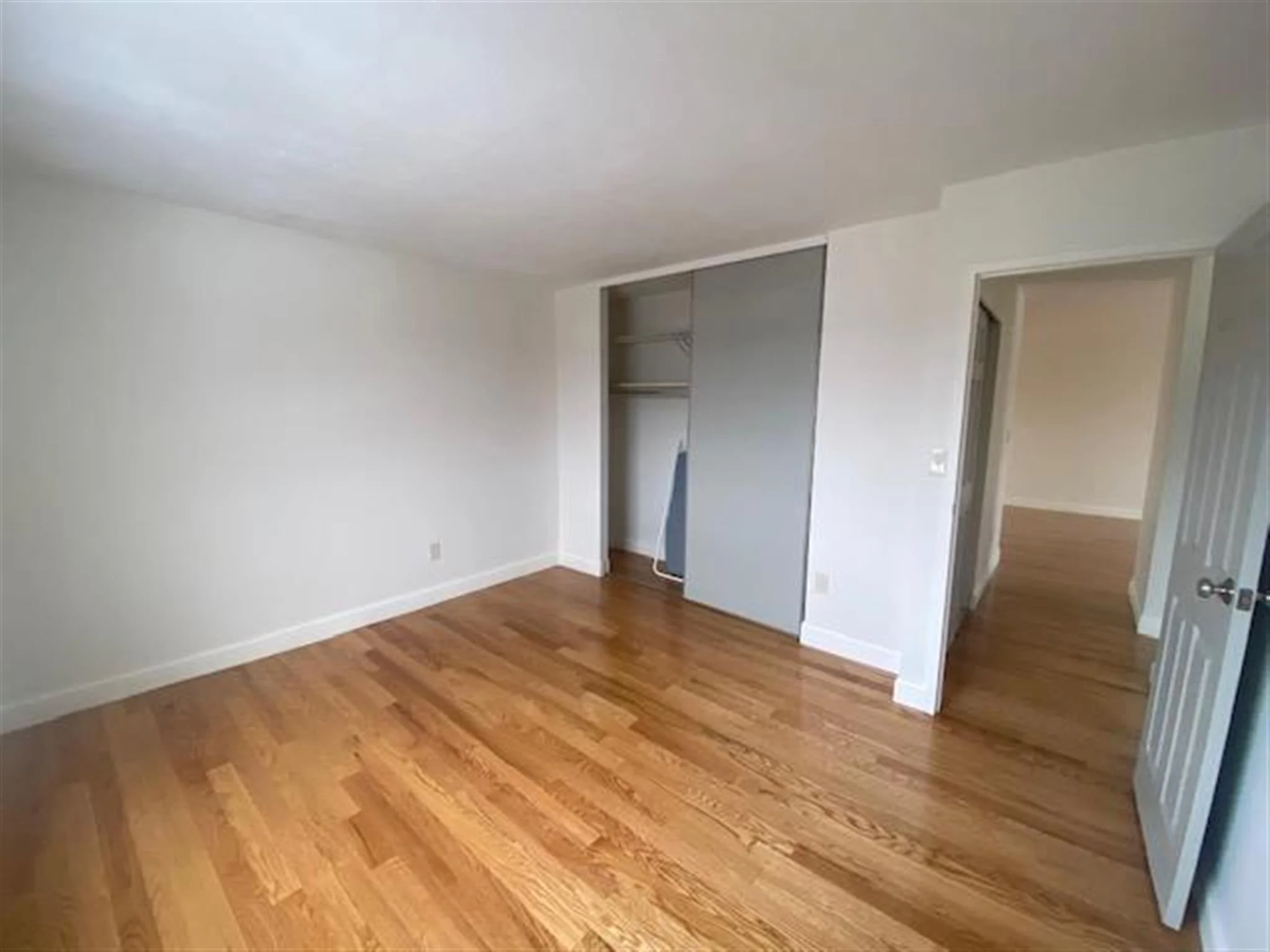 474 Broadway, Magoun Square