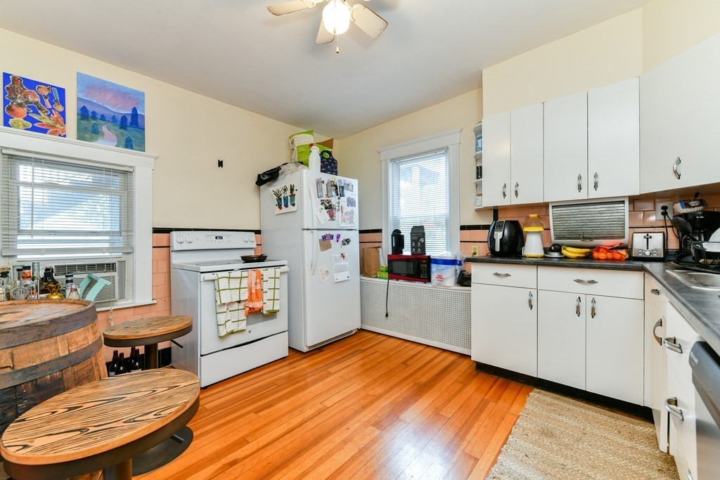 419 E 7th, South Boston