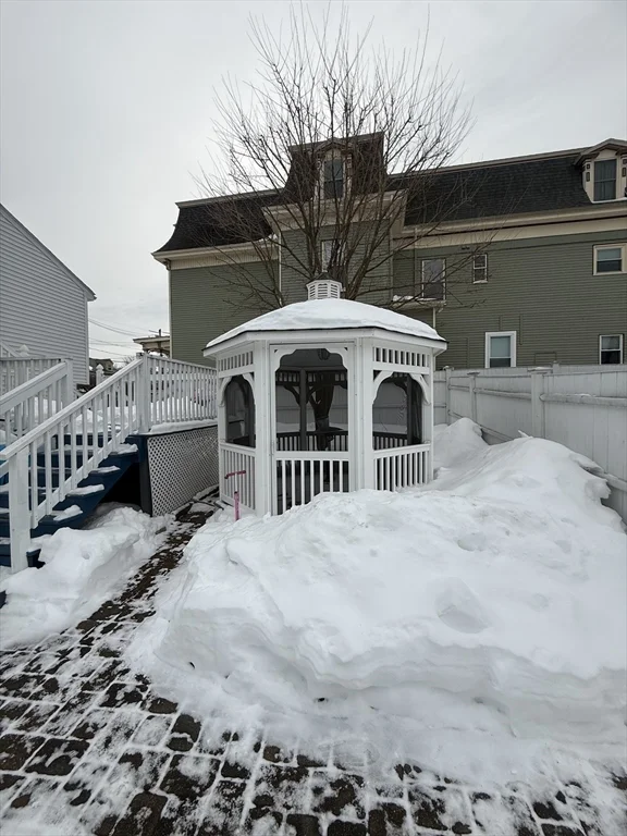 122 Central, Winter Hill