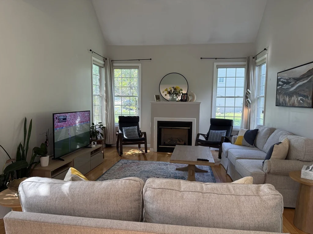 73 Odonnell Ave, Shrewsbury