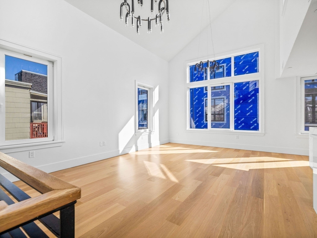 12 Deer St, Dorchester