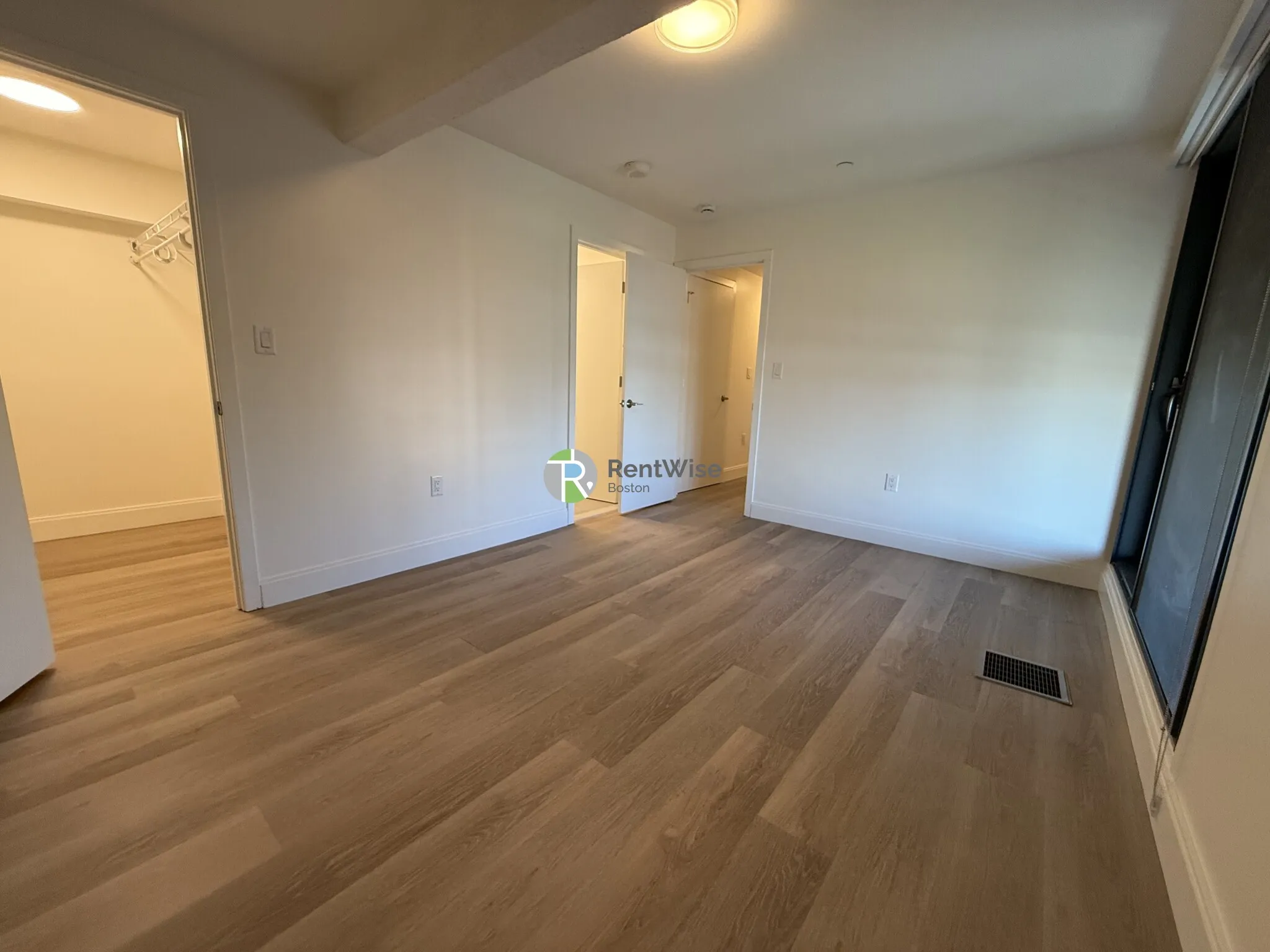 1079 Commonwealth Ave, Allston