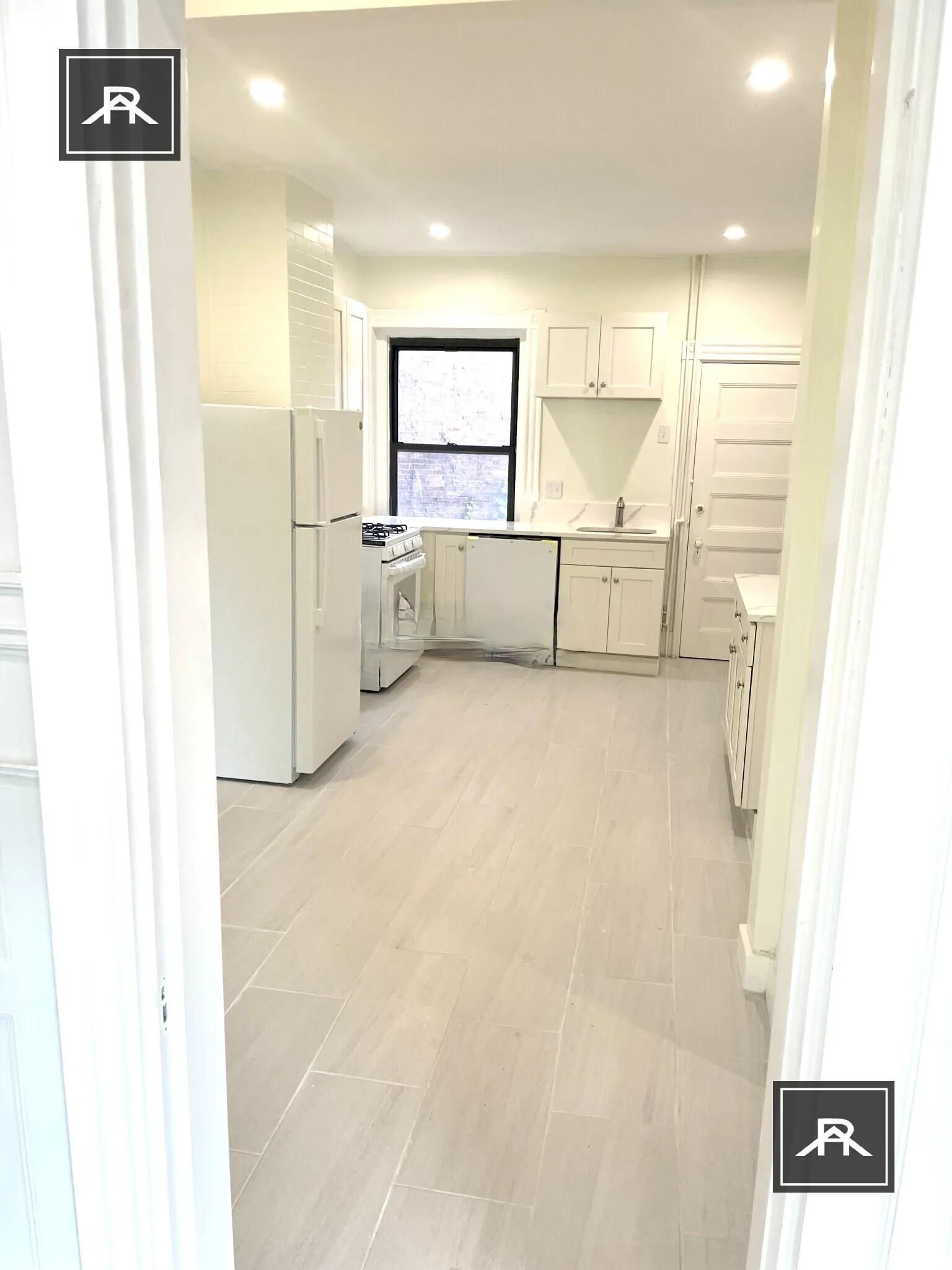 1855 Beacon St, Aspinwall Hill