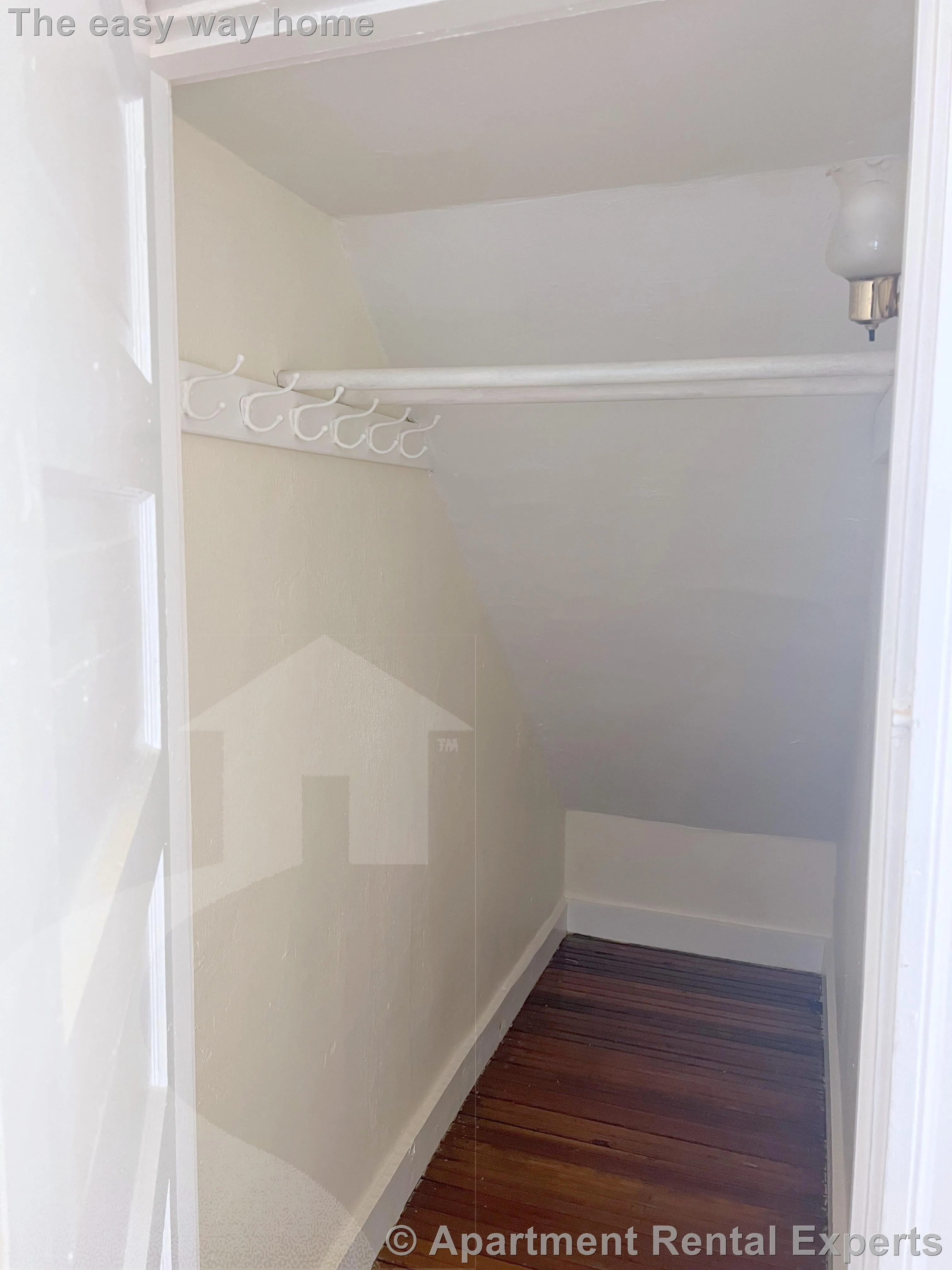 44 Wilson Ave, Waverly