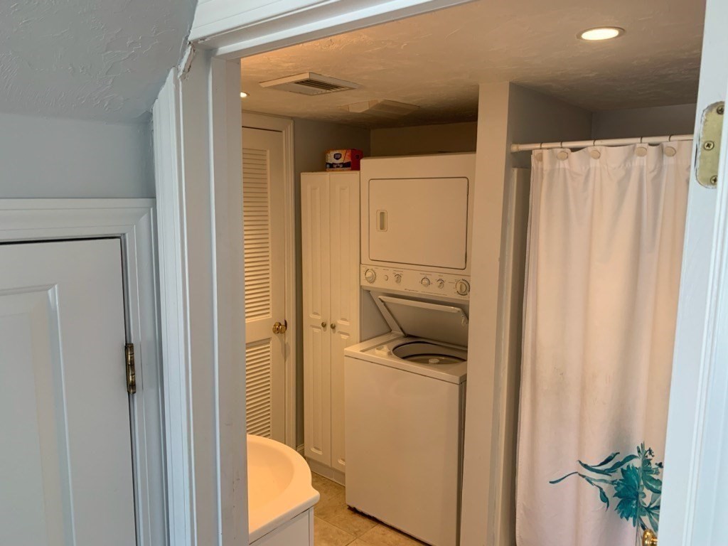 8 Emerson St (Winter Rental), Humarock