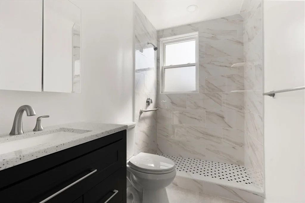 17 Shirley St, Quincy