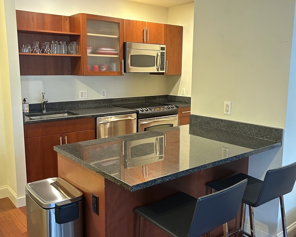 17 Otis St, East Cambridge