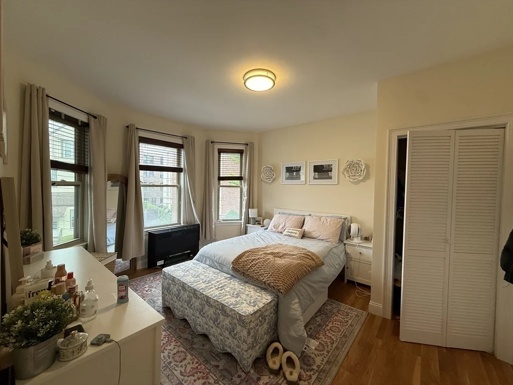 106 Chester St, Allston