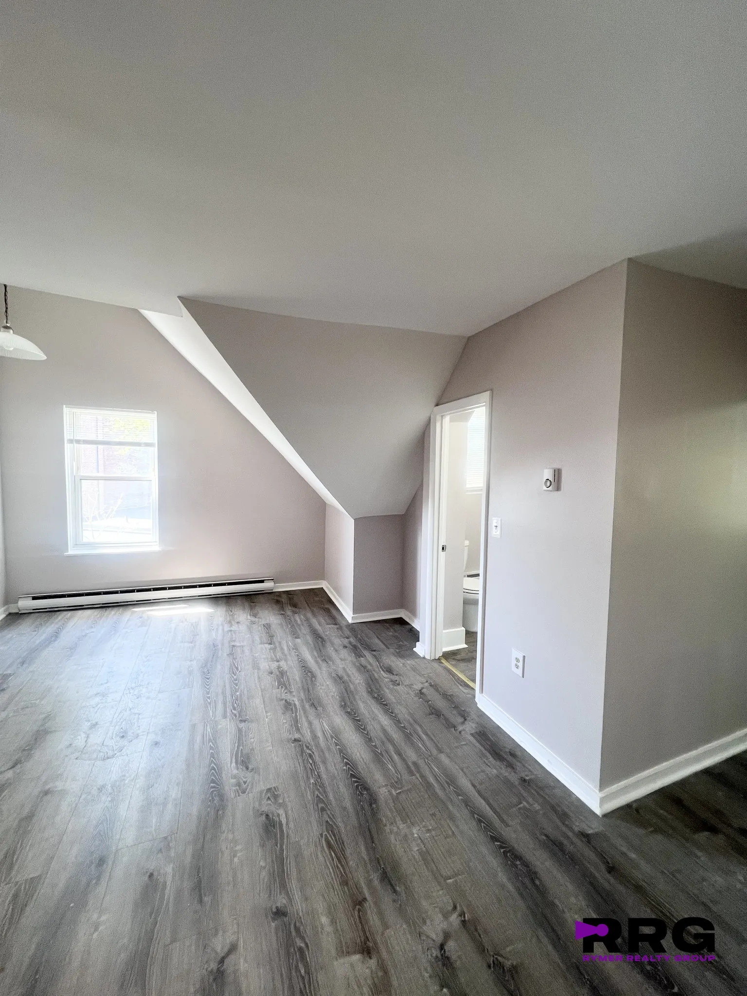 3 Sunderland St, Roxbury