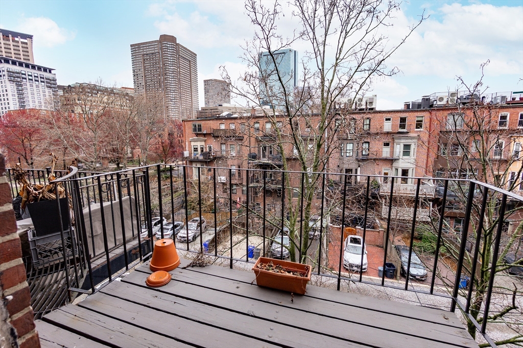 209 W Newton St, South End